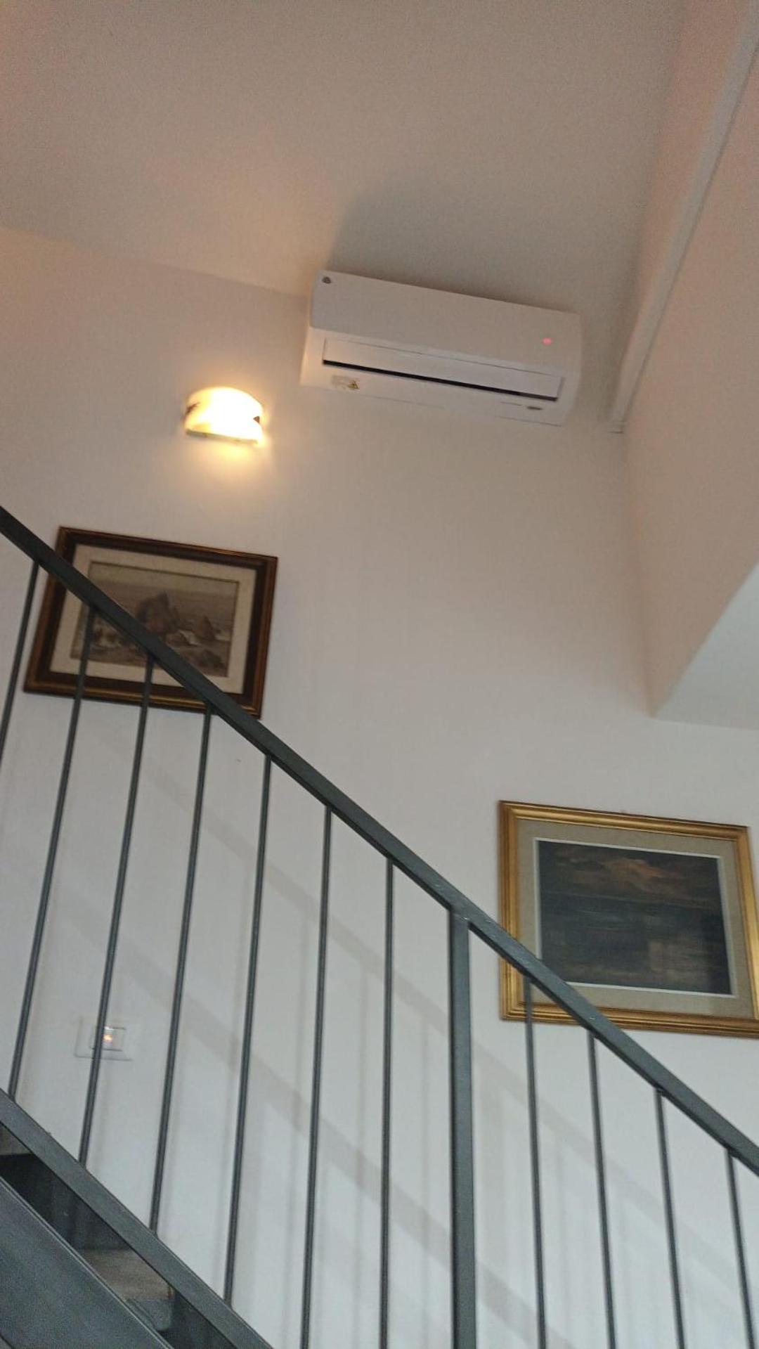 Casa N 2 Con Parcheggio Privato E Colonnina Ricarica Apartment Livorno Exterior foto